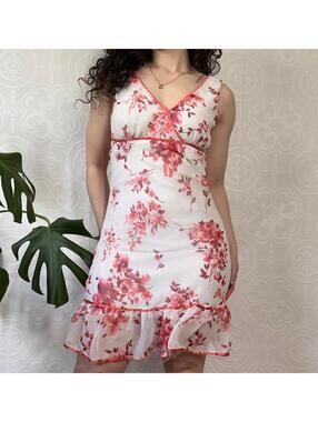 Vintage City Triangles Fairy Mini Dress White & Pink Floral Print w/ Ruffled Hem